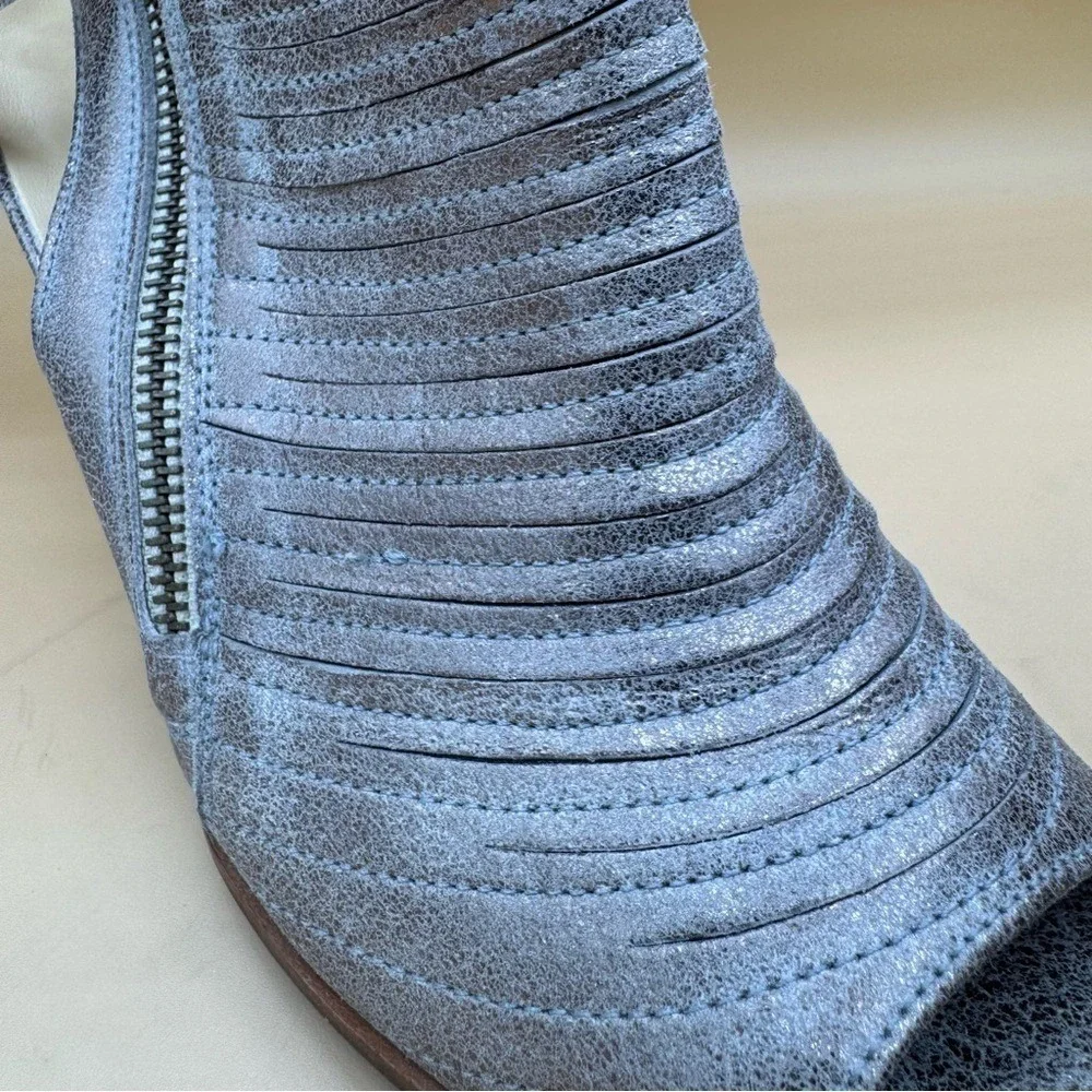 Paul Green‎ Cayanne Brushed Silver Metallic Peep-toe heels, Women's 5.5, EUC
